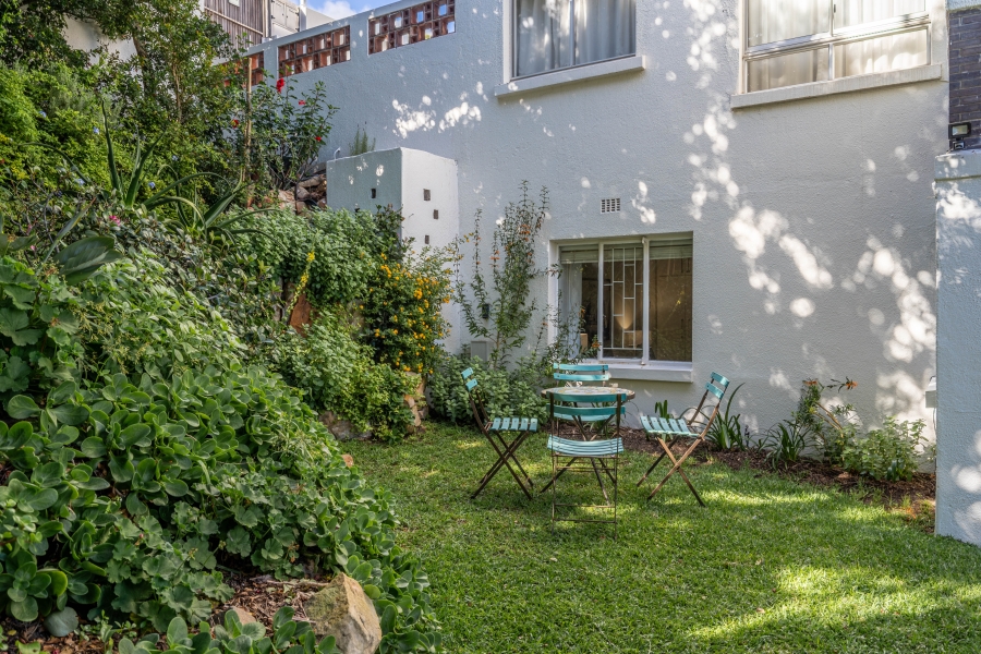 1 Bedroom Property for Sale in Camps Bay Western Cape